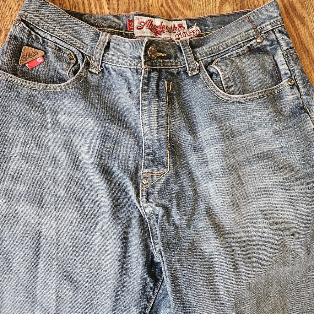 Y2K‎ Akademiks Medium Wash Baggy Embroidered Grunge Jeans Size 32 x 30 - Picture 3 of 16